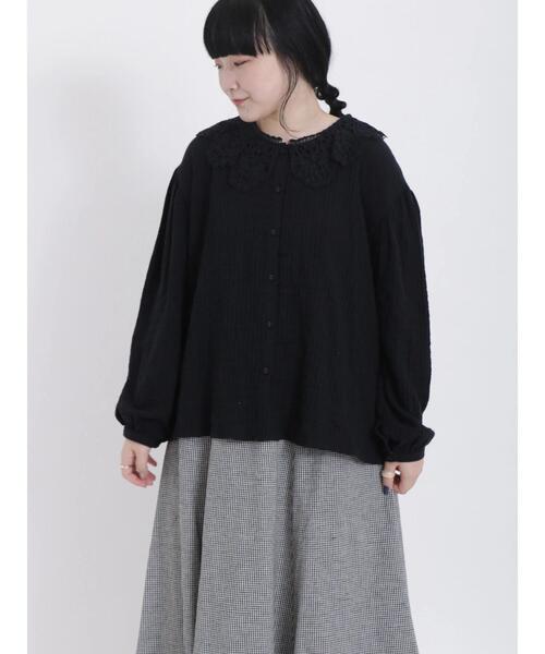 Samansa Mos2(サマンサ モスモス)の「パーツレース襟ブラウス(シャツ/ブラウス・レディース・ベージュ/オフホワイト/ブラック・F)」の4枚目の写真