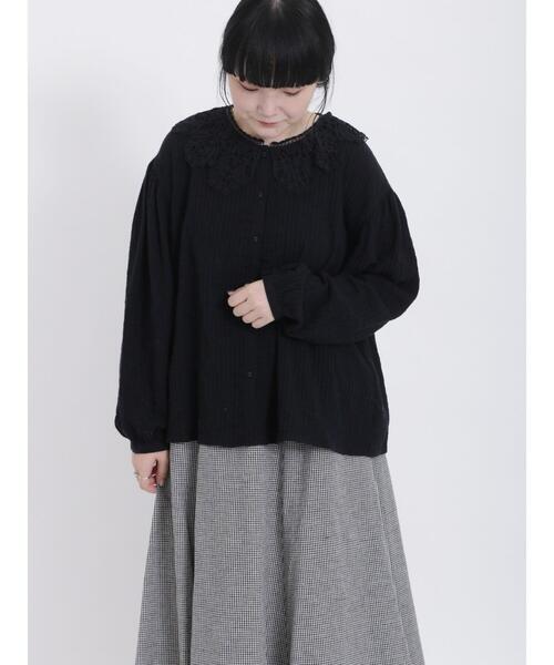Samansa Mos2(サマンサ モスモス)の「パーツレース襟ブラウス(シャツ/ブラウス・レディース・ベージュ/オフホワイト/ブラック・F)」の12枚目の写真
