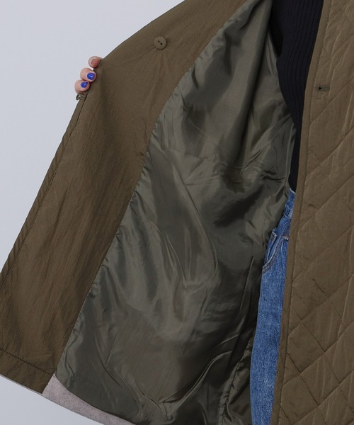 BEAMS HEART（ビームスハート）の「BEAMS HEART / キルティング ドッキング ミドルコート（ノーカラーコート・レディース・ベージュ/チャコールグレー・FREE）」の17枚目の写真