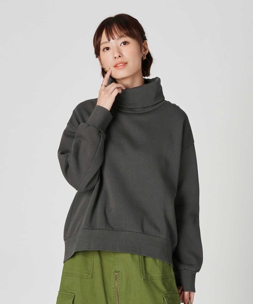 BACK NUMBER(バックナンバー)の「【BACK NUMBER】【エアリースウェット】製品染めタートルネックスウェット(スウェット・レディース・ダークグレー/キナリ・L/M)」の2枚目の写真