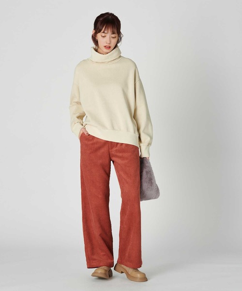 BACK NUMBER(バックナンバー)の「【BACK NUMBER】【エアリースウェット】製品染めタートルネックスウェット(スウェット・レディース・ダークグレー/キナリ・L/M)」の4枚目の写真