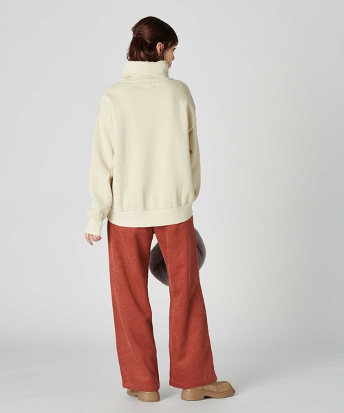 BACK NUMBER(バックナンバー)の「【BACK NUMBER】【エアリースウェット】製品染めタートルネックスウェット(スウェット・レディース・ダークグレー/キナリ・L/M)」の5枚目の写真