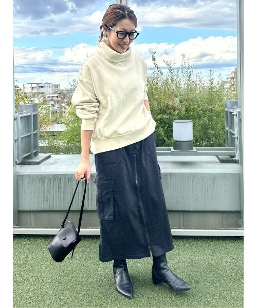 BACK NUMBER(バックナンバー)の「【BACK NUMBER】【エアリースウェット】製品染めタートルネックスウェット(スウェット・レディース・ダークグレー/キナリ・L/M)」の18枚目の写真