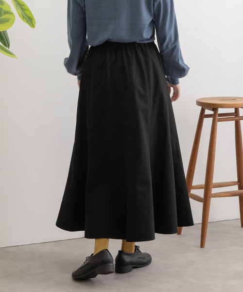 POU DOU DOU（プードゥドゥ）の「プラバックルベルトフレアヘムスカート（スカート・レディース・インディゴブルー/キナリ/イエロー/ブラック・3）」の9枚目の写真