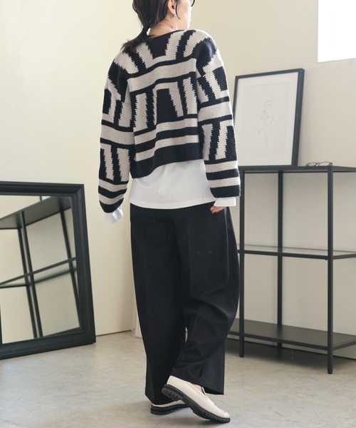 ULEULA（ウルア）の「幾何学柄網ニットカーディガン（カーディガン/ボレロ・レディース・ブラック・FREE）」の15枚目の写真