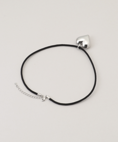 U by SPICK&SPAN（ユーバイスピックアンドスパン）の「Heart Choker（ネックレス・レディース・シルバー・FREE）」の3枚目の写真