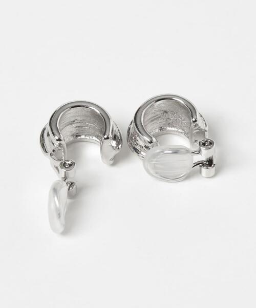 SMELLY（スメリー）の「センターラインメタルフープイヤリング（イヤリング・レディース・シルバー・-）」の2枚目の写真