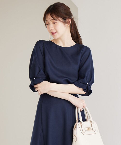 ANY SIS（エニィスィス）の「【速乾・接触冷感】スムージーポリエステル クルーネック ブラウス（シャツ/ブラウス・レディース・グレー系/ネイビー系9/ピンク系/スカイブルー系/パイングリーン系・2）」の4枚目の写真