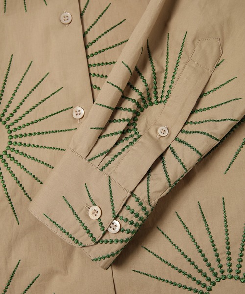 DRIES VAN NOTEN(ドリスヴァンノッテン)の「DILANA EMB 8453 W.W.DRESS BEI(シャツワンピース・レディース・ベージュ・36/34)」の3枚目の写真