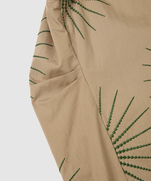 DRIES VAN NOTEN(ドリスヴァンノッテン)の「DILANA EMB 8453 W.W.DRESS BEI(シャツワンピース・レディース・ベージュ・36/34)」の6枚目の写真