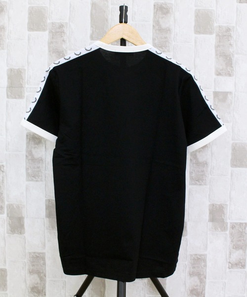 FRED PERRY(フレッドペリー)の「テープ付きリンガーTシャツ TAPED RINGER T-SHIRT(Tシャツ/カットソー・メンズ・ホワイト/ブラック・L/M)」の11枚目の写真