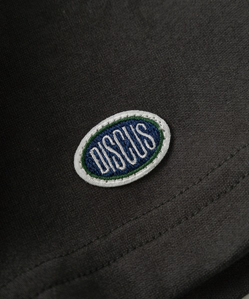 DISCUS ATHLETIC(ディスカス アスレチック)の「【DISCUS/ディスカス】オーバルワッペンワンポイント刺繍&ピスネームタグデザイン クールマックス 半袖ポケットTシャツ/ブランドロゴ/ビッグシルエット(Tシャツ/カットソー・メンズ・ダークブルー/スミクロ/シルバーグレー/ホワイト/アッシュグレー/ブラック/ブルーグレー・M/L/XL)」の8枚目の写真