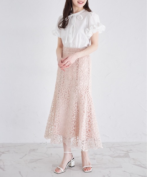 tocco closet(トッコ クローゼット)の「金糸入りフラワー刺繍セミマーメイドスカート(スカート・レディース・ピンク/オフホワイト・M)」の3枚目の写真
