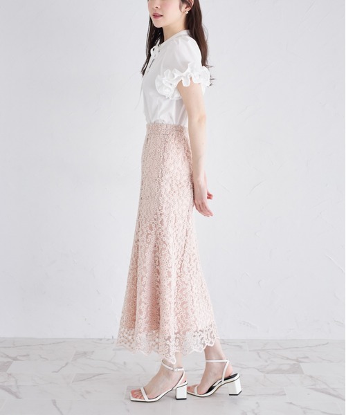tocco closet(トッコ クローゼット)の「金糸入りフラワー刺繍セミマーメイドスカート(スカート・レディース・ピンク/オフホワイト・M)」の7枚目の写真