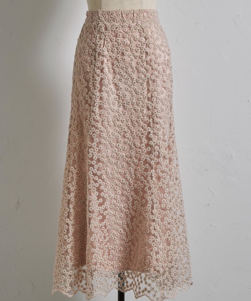 tocco closet(トッコ クローゼット)の「金糸入りフラワー刺繍セミマーメイドスカート(スカート・レディース・ピンク/オフホワイト・M)」の13枚目の写真