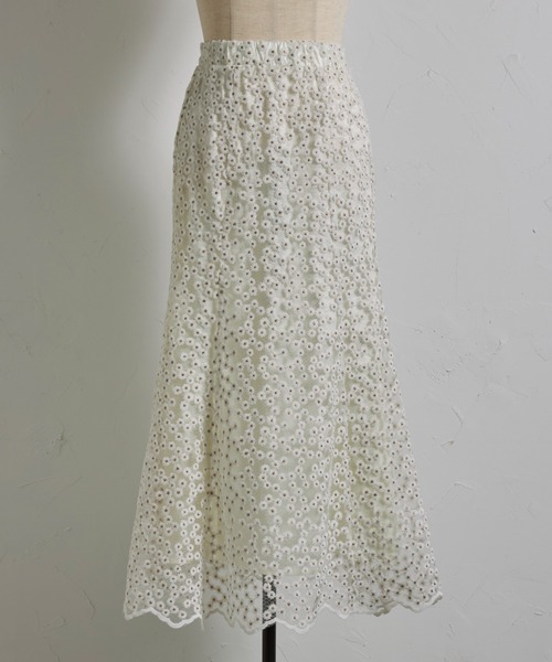 tocco closet(トッコ クローゼット)の「金糸入りフラワー刺繍セミマーメイドスカート(スカート・レディース・ピンク/オフホワイト・M)」の14枚目の写真