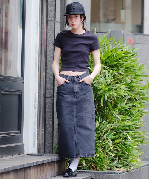 Levi's(リーバイス)の「Levi's/リーバイス スポーティ Tシャツ ブラック CAVIAR(Tシャツ/カットソー・レディース・ブラック・L/M/S/XS)」の9枚目の写真