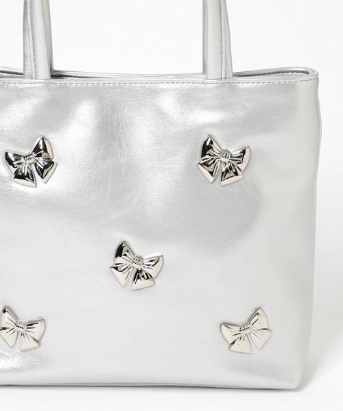 LOWRYS FARM（ローリーズファーム）の「スタッズＭＩＮＩＢＡＧ 127781（ショルダーバッグ・レディース・シルバー/ブラック・FREE）」の17枚目の写真