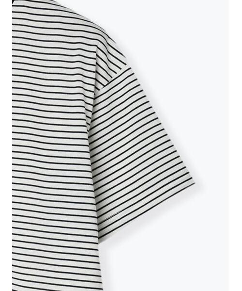 Lugnoncure（ルノンキュール）の「【接触冷感】細ボーダーTシャツ（Tシャツ/カットソー・レディース・ブラック/ベージュ/オフホワイト・F）」の11枚目の写真