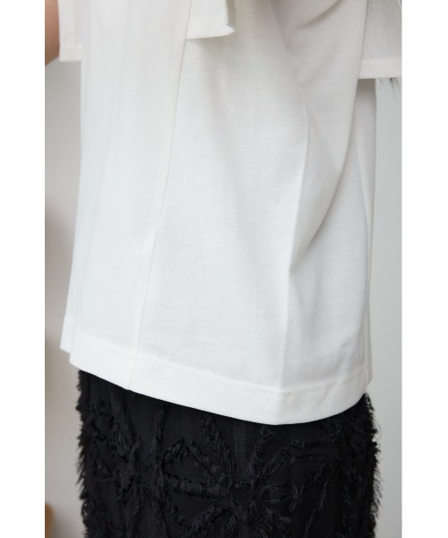 AZUL by moussy（アズールバイマウジー）の「パネルスリーブカットトップス（Tシャツ/カットソー・レディース・ブラック/オフホワイト/カーキ/ブルー・SMALL/MEDIUM）」の14枚目の写真