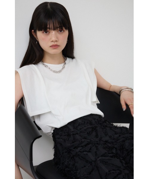 AZUL by moussy（アズールバイマウジー）の「パネルスリーブカットトップス（Tシャツ/カットソー・レディース・ブラック/オフホワイト/カーキ/ブルー・SMALL/MEDIUM）」の5枚目の写真