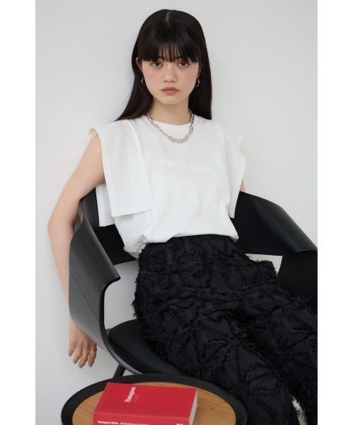 AZUL by moussy（アズールバイマウジー）の「パネルスリーブカットトップス（Tシャツ/カットソー・レディース・ブラック/オフホワイト/カーキ/ブルー・SMALL/MEDIUM）」の7枚目の写真