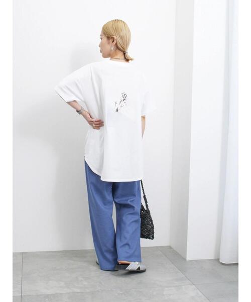 Samansa Mos2 blue(サマンサモスモスブルー)の「【USAコットン】フォトプリントチュニックTシャツ(Tシャツ/カットソー・レディース・パープル/ブラック/オフホワイト・F)」の8枚目の写真