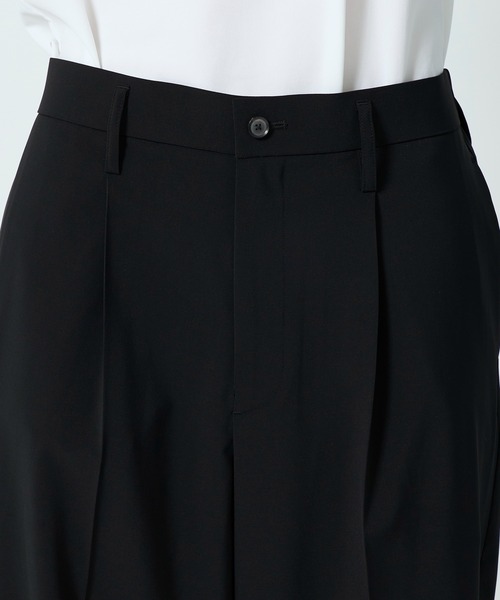 STUDIOUS（ステュディオス）の「【STUDIOUS×UNITED TOKYO】 DRY AIR WIDE SLACKS　防シワ/伸縮性/セットアップ着用可能（スラックス・メンズ・ダークグレー/ブラック・1/2）」の8枚目の写真