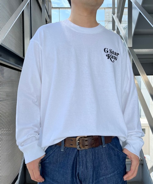 G-STAR（ジースター）の「FOXY CHEST BOXY T-SHIRT/グラフィックロゴオーバーサイズロングスリーブT（Tシャツ/カットソー・メンズ・ホワイト/ダークブラック・SMALL/MEDIUM/LARGE/X-LARGE/X-SMALL）」の5枚目の写真