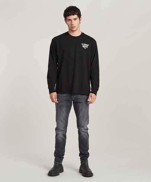 G-STAR（ジースター）の「FOXY CHEST BOXY T-SHIRT/グラフィックロゴオーバーサイズロングスリーブT（Tシャツ/カットソー・メンズ・ホワイト/ダークブラック・SMALL/MEDIUM/LARGE/X-LARGE/X-SMALL）」の17枚目の写真