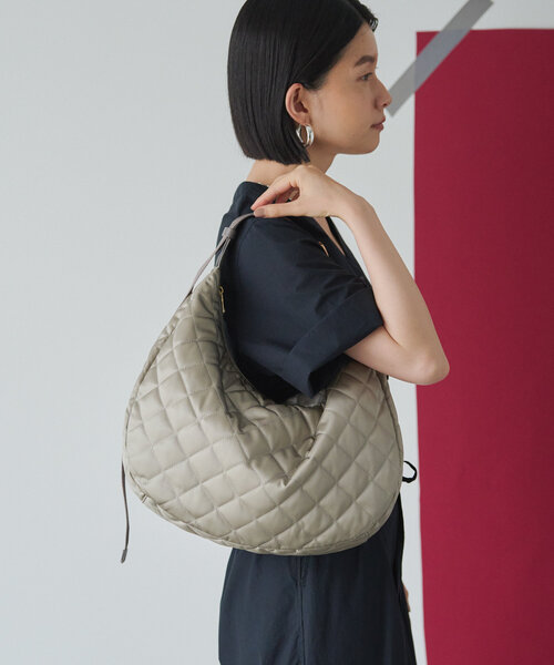 新品✨ラシット 24SS キルティングラウンドショルダーバッグ ライトグレー russet ラシット キルティングラウンドショルダーバッグ ライト