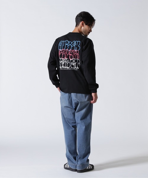 AVIREX（アヴィレックス）の「GRAFFITI AVIREX LONGSLEEVE T-SHIRT / グラフィティ アヴィレックス 長袖Tシャツ / AVIREX / アヴィレック（Tシャツ/カットソー・メンズ・グレー/ブラック/ホワイト・MEDIUM/LARGE/X-LARGE/XX-LARGE）」の4枚目の写真