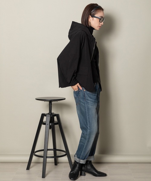 MHBG TOKYO(エムエイチビージートーキョー)の「ボックスシルエット ジップフードブルソン(ブルゾン・レディース・ブラック/ベージュ・FREE)」の9枚目の写真