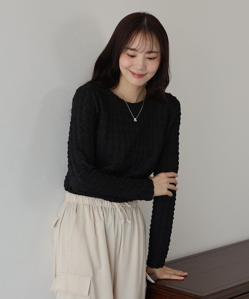 BLUEEAST(ブルーイースト)の「ポコポコジャガード ロンT(Tシャツ/カットソー・レディース・ブラック/オフホワイト/ベージュ/ピンク・MEDIUM)」の13枚目の写真