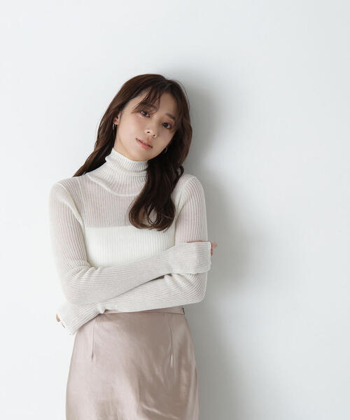 NATURAL BEAUTY BASIC(ナチュラルビューティーベーシック)の「◇【Oggi掲載】スパンコールシアーニット(ニット/セーター・レディース・オフホワイト/ブルー/ブラック・FREE)」の17枚目の写真