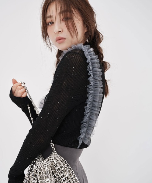 NATURAL BEAUTY BASIC(ナチュラルビューティーベーシック)の「◇【Oggi掲載】スパンコールシアーニット(ニット/セーター・レディース・オフホワイト/ブルー/ブラック・FREE)」の3枚目の写真