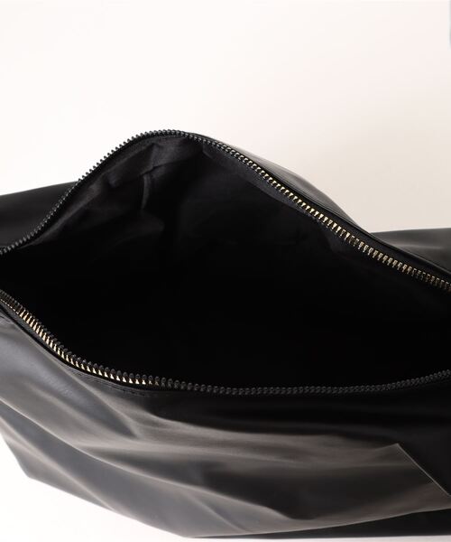 TONE SELECT GOODS(トーンセレクトグッズ)の「urbanfemine./PU ショルダーバッグ U7346(ショルダーバッグ・レディース・ダークブラウン/ブラウン/ブラック・FREE)」の8枚目の写真
