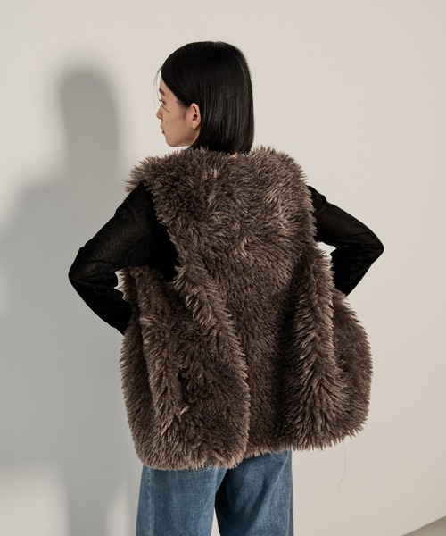 Shelly island（シェリーアイランド）の「プードルファーベスト（ベスト・レディース・チャコールグレー/ホワイト/ベージュ・M）」の17枚目の写真