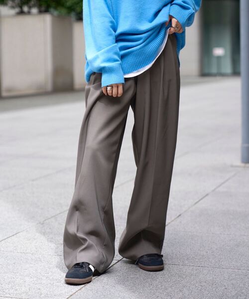KOBE LETTUCE(コウベレタス)の「ツータックワイドパンツ(スラックス・レディース・ブラック/チャコール/キャメル/ダークブラウン・M/PM)」の3枚目の写真