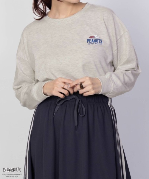 PEANUTS(ピーナッツ)の「PEANUTS スヌーピー プリント長袖Tシャツ ロンT(Tシャツ/カットソー・レディース・オートミール/チャコールグレー・フリー)」の15枚目の写真