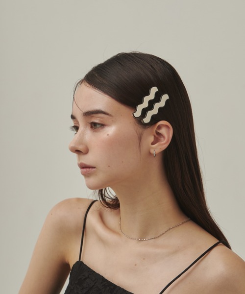 ciite'（シーテ）の「ウェーブデザインヘアピン　2個セット（ヘアピン・レディース・ホワイト/アイボリー/ブラウン/ブラック・FREE）」の22枚目の写真