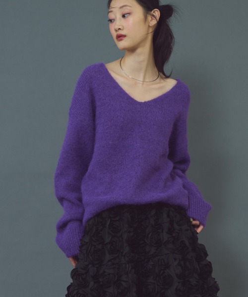 paravion（パラビオン）の「Vネックニットプルオーバー（ニット/セーター・レディース・パープル/ホワイト/グレー・FREE）」の7枚目の写真