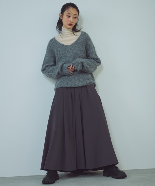 paravion（パラビオン）の「Vネックニットプルオーバー（ニット/セーター・レディース・パープル/ホワイト/グレー・FREE）」の16枚目の写真