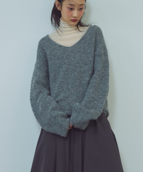 paravion（パラビオン）の「Vネックニットプルオーバー（ニット/セーター・レディース・パープル/ホワイト/グレー・FREE）」の13枚目の写真