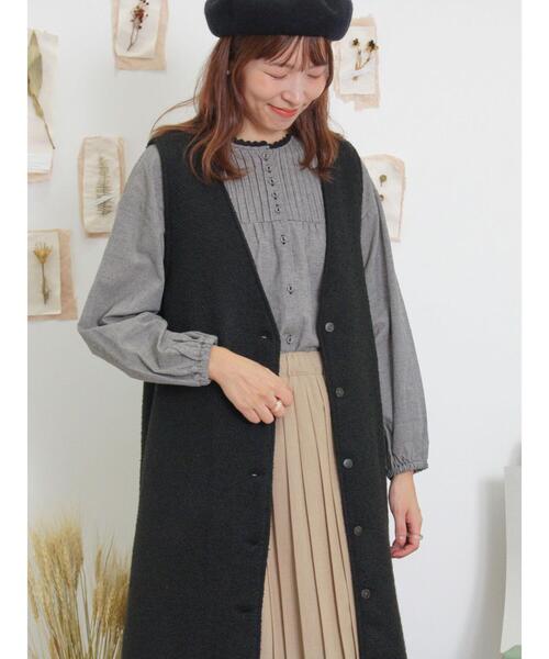 Samansa Mos2(サマンサ モスモス)の「柄アソート切替ピンタックブラウス(シャツ/ブラウス・レディース・オフホワイト/チャコールグレー/ベージュ/マスタード・F)」の1枚目の写真