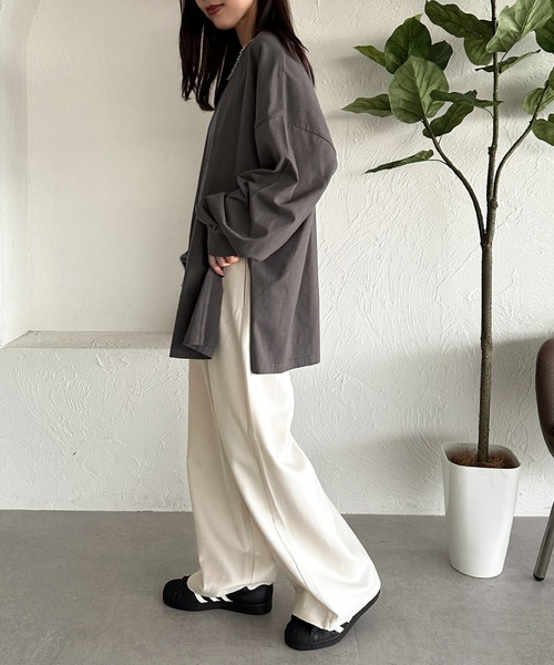 apres jour mignon(アプレジュールミニョン)の「スリット入りロンT【ZOZOTOWN限定アイテム】(Tシャツ/カットソー・レディース・アイボリー/オフホワイト/ブラック系その他・X-LARGE/フリー)」の16枚目の写真