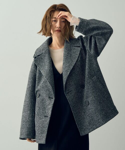 YECCA VECCA（イェッカヴェッカ）の「ヘリンボーン柄Pコート（ピーコート・レディース・グレー/チャコールグレー・FREE）」の3枚目の写真