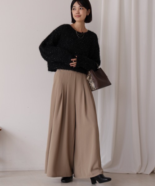 Bou Jeloud(ブージュルード)の「タックフレアパンツ(その他パンツ・レディース・ブラック/ベージュ/モカ・38)」の4枚目の写真