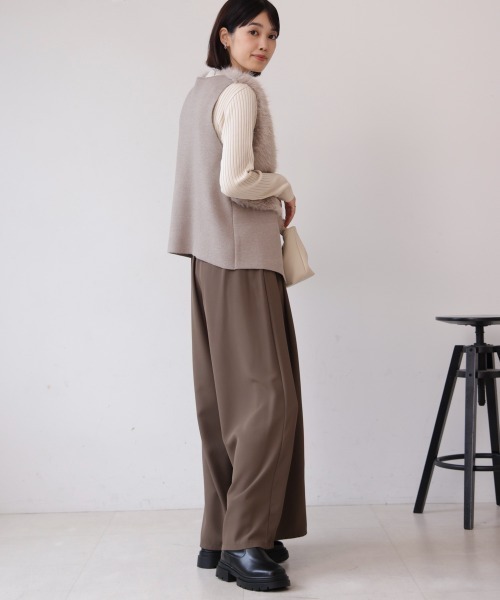 Bou Jeloud(ブージュルード)の「タックフレアパンツ(その他パンツ・レディース・ブラック/ベージュ/モカ・38)」の17枚目の写真