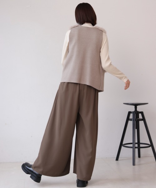 Bou Jeloud(ブージュルード)の「タックフレアパンツ(その他パンツ・レディース・ブラック/ベージュ/モカ・38)」の19枚目の写真